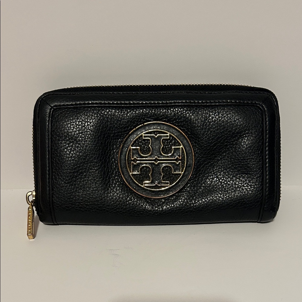 Tory Burch Amanda Round Zip Black Leather Long Wallet